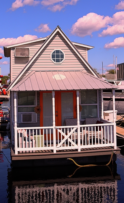 Christopher James - BoatHouse or Houseboat?