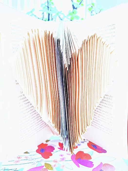 Lucia Waterson - Book folded heart 