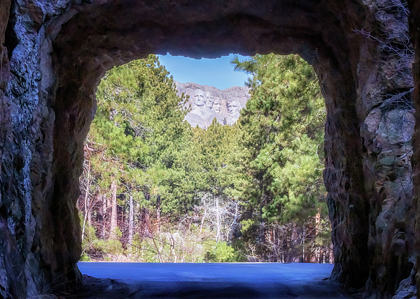 Susan Rissi Tregoning - CC Gideon Tunnel - Mount Rushmore 