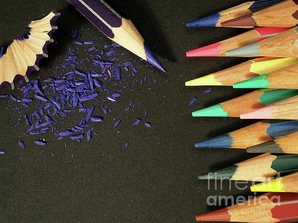 Coloured pencil crayons l1 Jigsaw Puzzle by Ofer Zilberstein