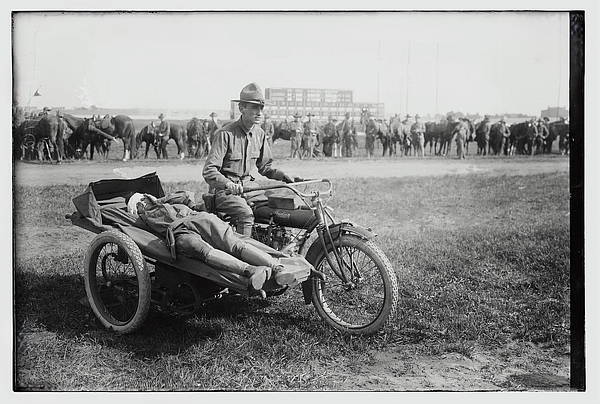 Bain News Service - Linda Howes Website - Cycle Ambulance 1915