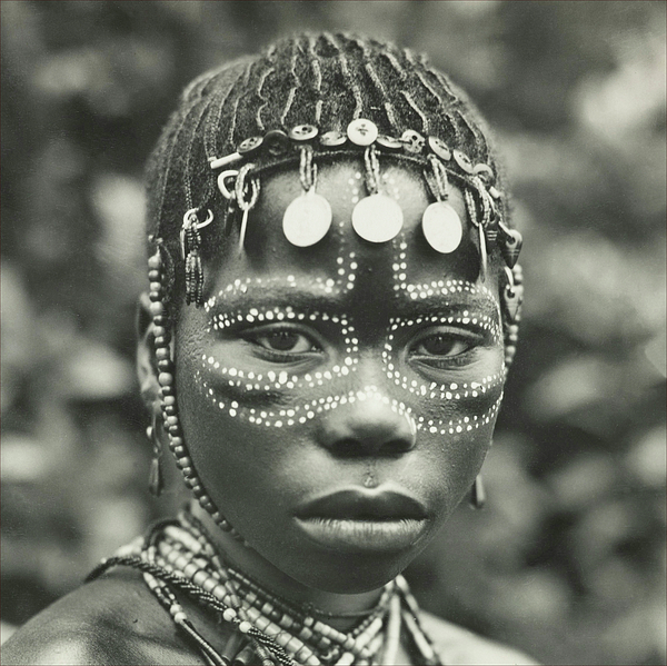 Danseuse Ya-Koma, Congo c1920-1930 Fleece Blanket