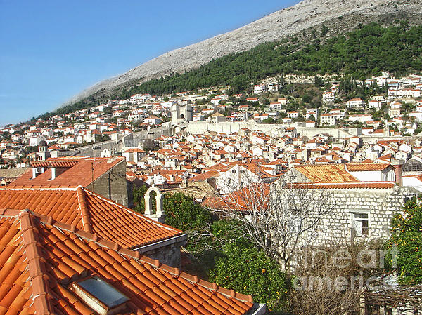 Jasna Dragun - Dubrovnik Croatia Across the City