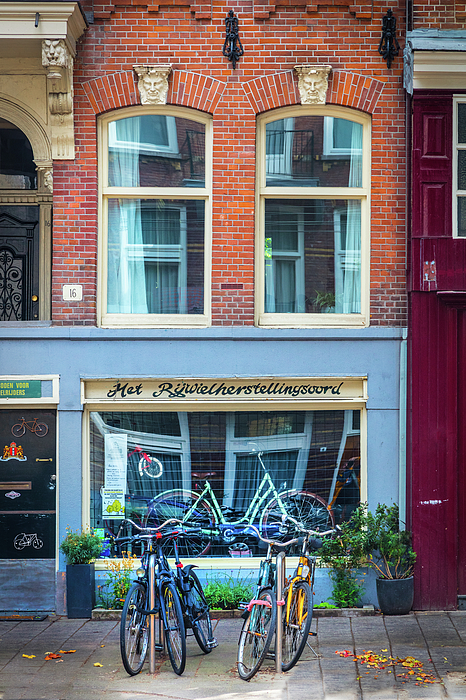 Debra and Dave Vanderlaan - Dutch Bicycle Shop