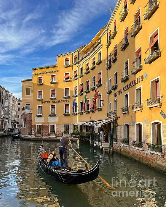 Nina Prommer - Gondola Ride in Venice