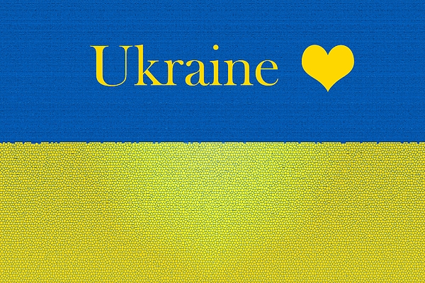 Marlin and Laura Hum - I Stand With Ukraine