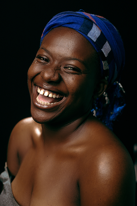 Kwakye Godfred - Joyous Woman