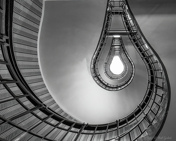 Robert Golub - Lightbulb Staircase