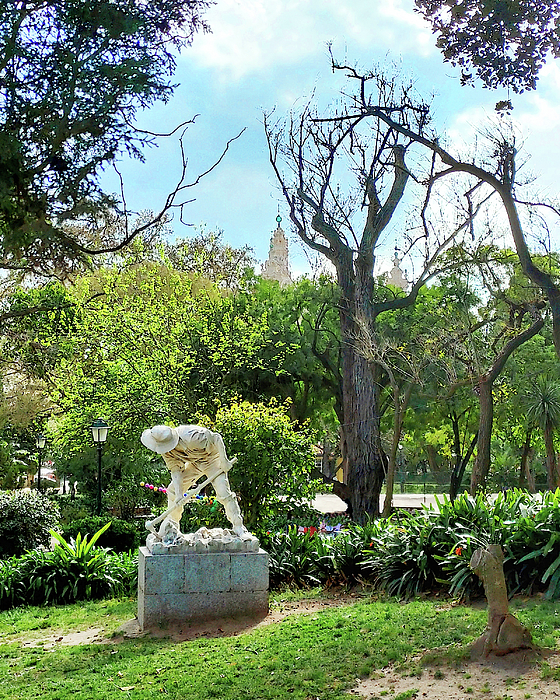 Irina Sztukowski - Lisbon Downtown Green Park With Statue Historical City Center Portugal 
