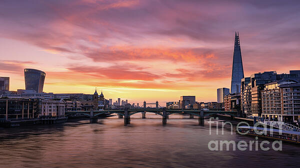 Sherry Keene - London Sunrise Over the Thames