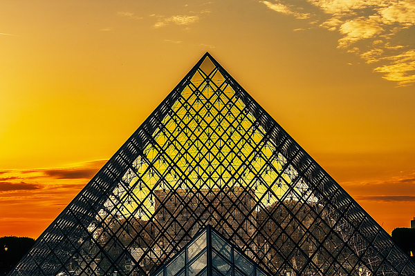 Stuart Litoff - Louvre Pyramid Sunset - Paris
