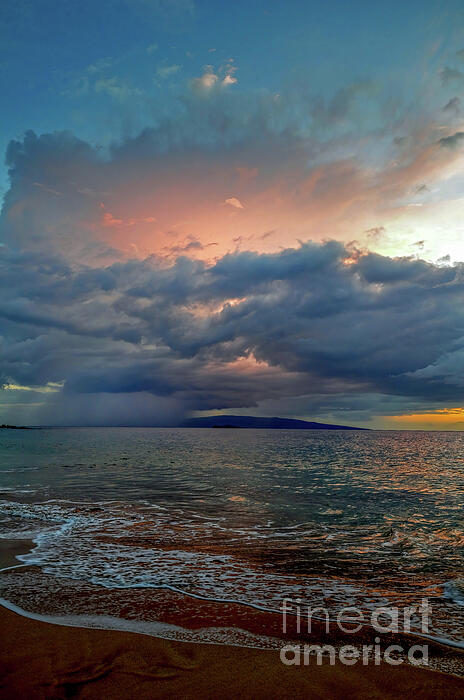 Lynn Welles - Maui Hawaii Sunset Storm