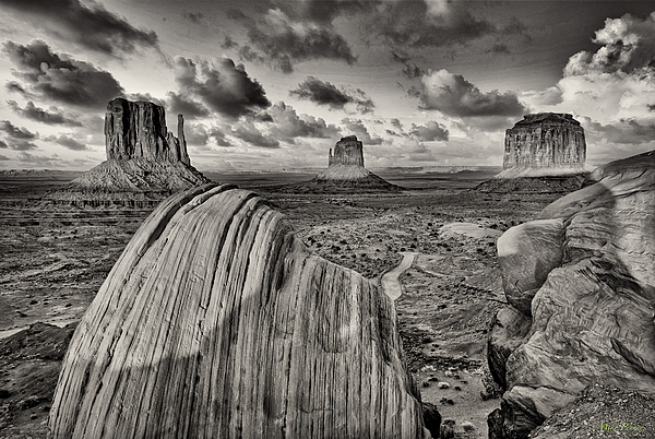 Mike Penney - Monument Valley 4-24-03