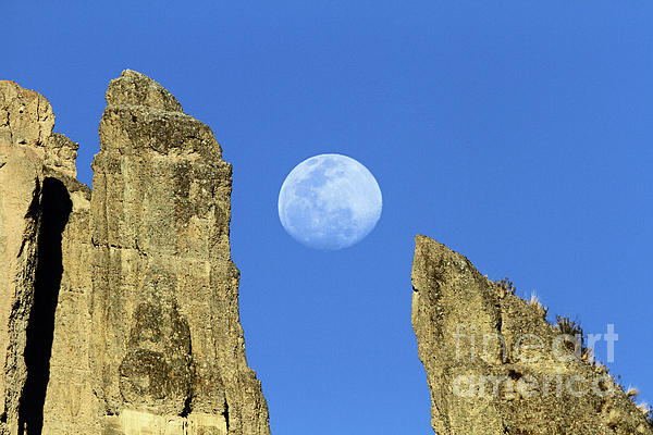 James Brunker - Moon rising above rock formations Valle de las Animas Bolivia