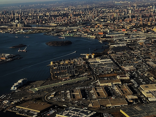 Thomas Brewster - NYC waterfront
