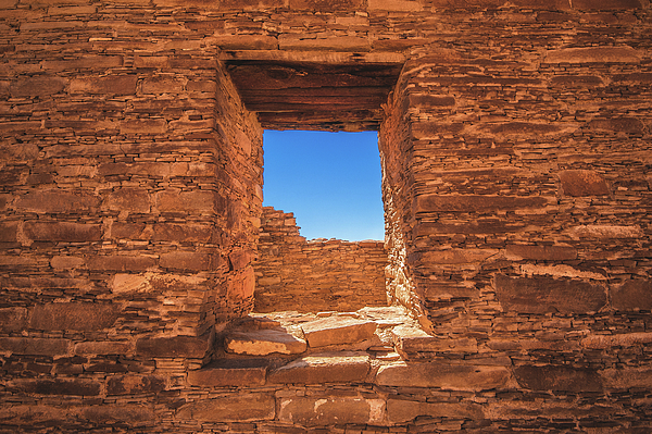 Pueblo Bonito Window Chaco Canyon New Mexico Beach Towel