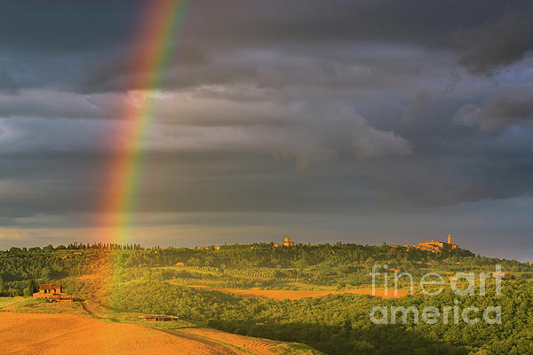 Henk Meijer Photography - Rainbow near Pienza, Tuscany, Italy