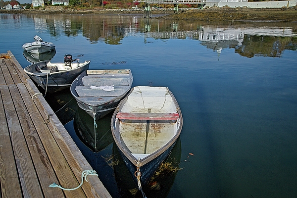 Dennis Baswell - Reflections behind boats