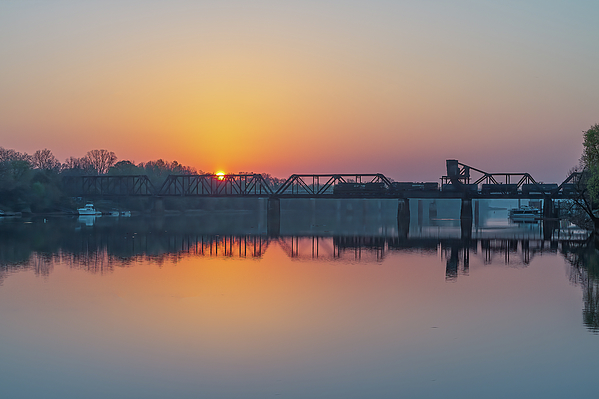 Steve Rich - Savannah River at Sunrise in Haze