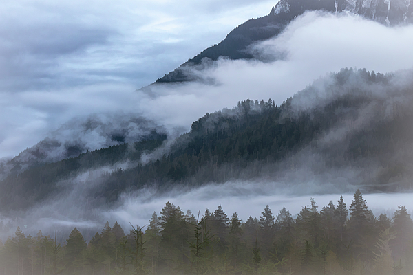 Kathleen Codinha - Cloudy Mountains