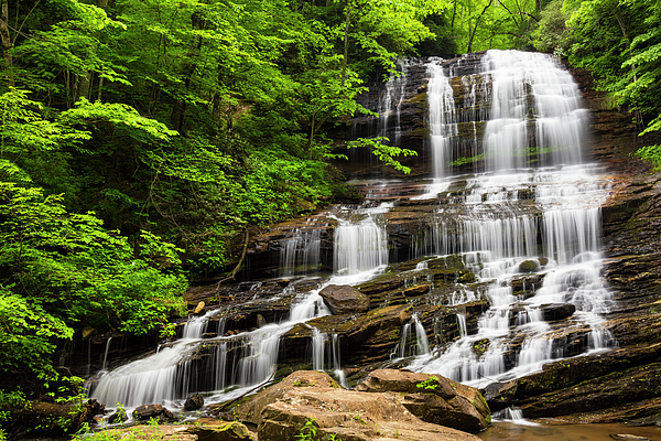 https://images.fineartamerica.com/images/artworkimages/medium/3/spring-pearsons-falls-nc-waterfall-rich-nicoloff.jpg