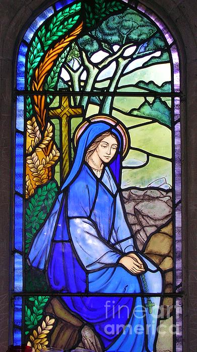 Lesley Evered - St. Winefride - Stained Glass WIndow - Holywell