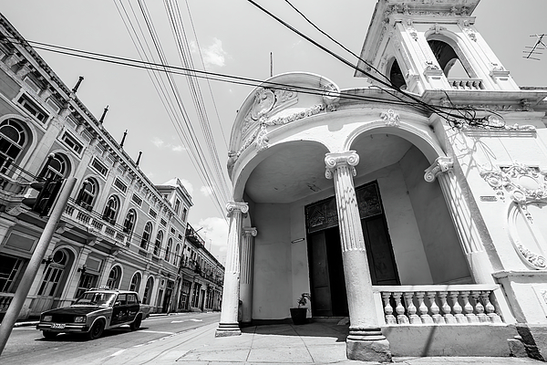 Street Photo, Cienfuegos. Cuba Long Sleeve T-Shirt by Lie Yim - Lie Yim -  Artist Website