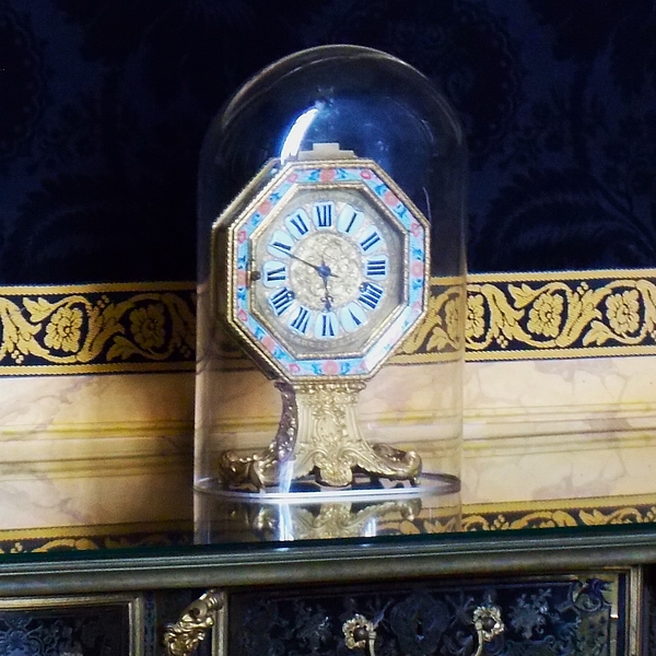 Troy Wilson-Ripsom - Stunning Clock