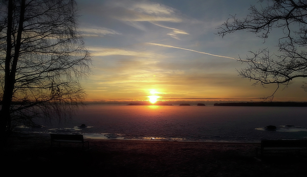 Johanna Hurmerinta - Sunrise In Finland In December