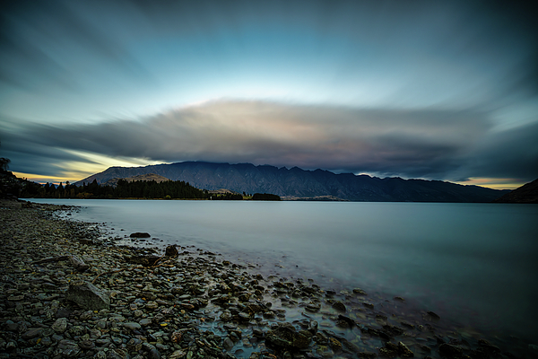 Jan Fijolek - Sunset at the Lake Wakatipu