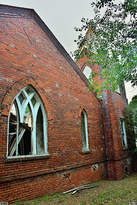Lisa Wooten - Tabernacle Baptist Church Ruins Blackville Sc 3