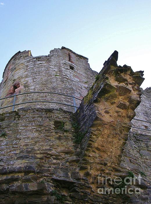 Lesley Evered - The Broken Bit - Conwy Castle UK