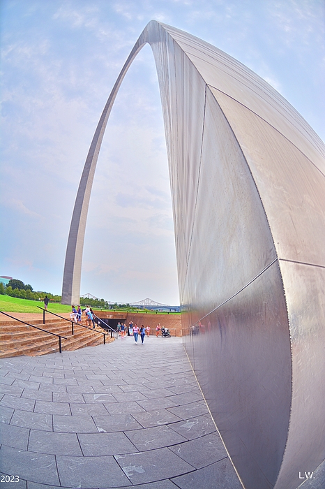 Lisa Wooten - The Gateway Arch St. Louis Missouri Vertical 2