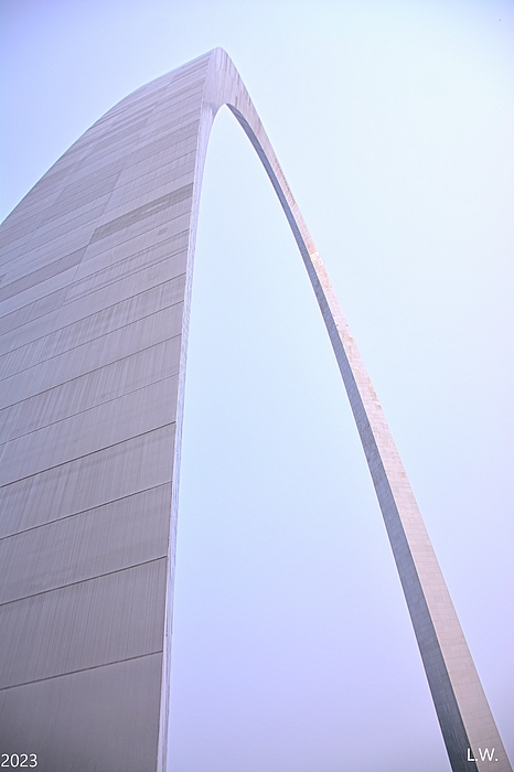 Lisa Wooten - The Gateway Arch St. Louis Missouri Vertical