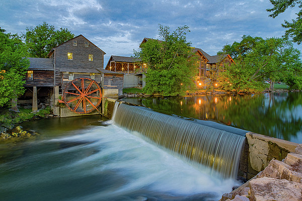 Steve Rich - The Old Mill in Pigeon Forge 8