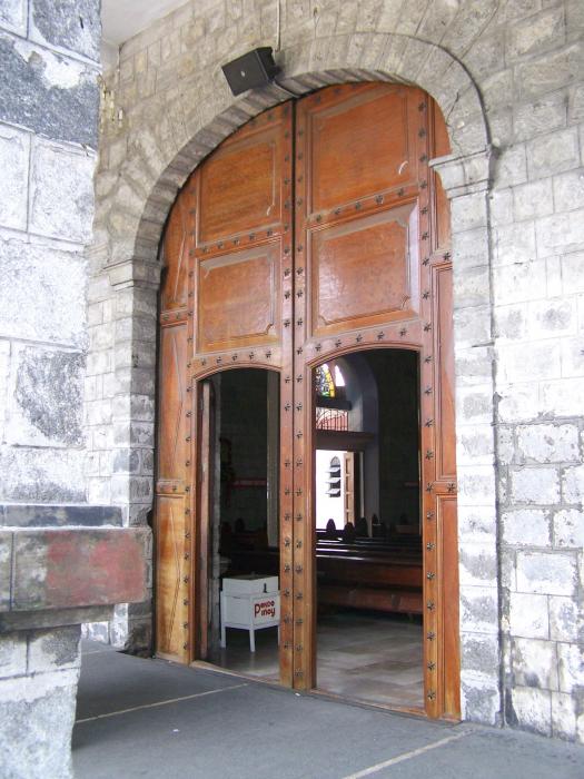 Dindin Coscolluela - The San Sebastian Cathedral Doors
