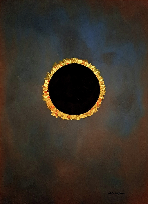 Lucia Waterson - Total solar eclipse with glowing corona 