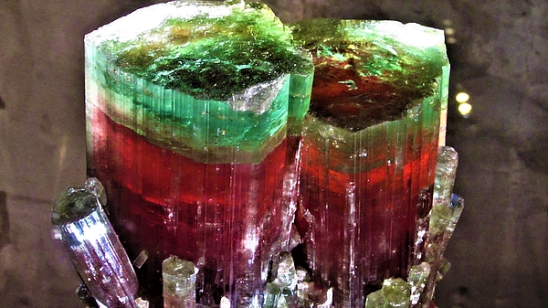Dylyce Clarke - Rainbow Crystals