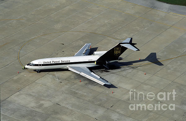 UPS Boeing 727-27C N915UP Jigsaw Puzzle