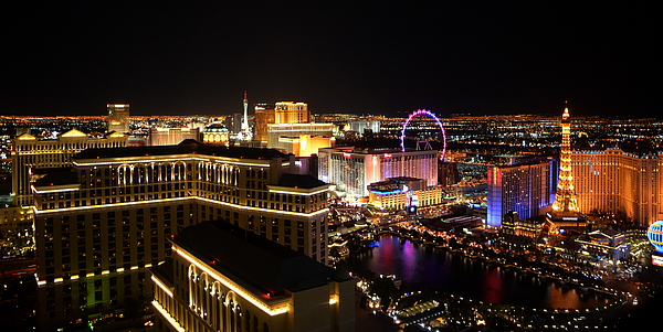 The Strip At Night, Las Vegas, Nevada iPhone 13 Mini Case by