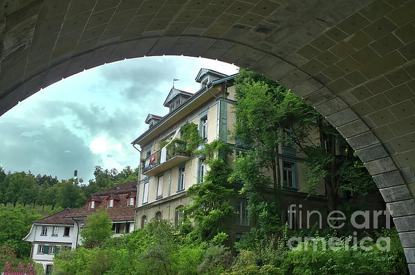 Michelle Meenawong - view from under the Nydeggbruecke in Bern