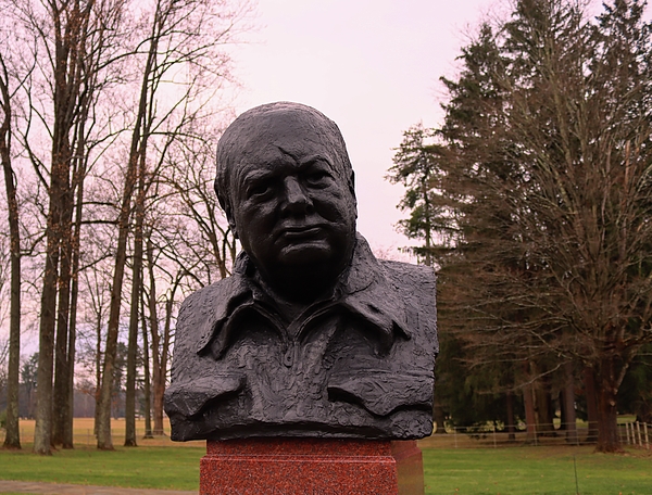 Christopher James - Winston Churchill Bust