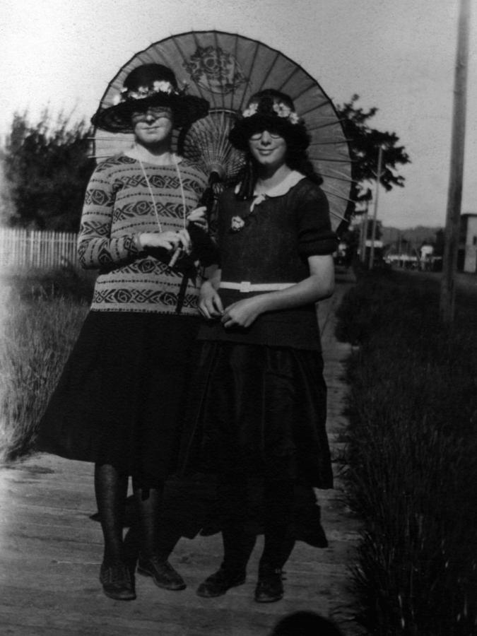 1920s Archive Black White Couple Hat Parasol Photograph By Mark Goebel 3306