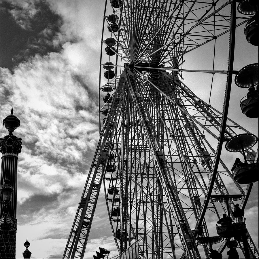 Paris Pyrography -  Big wheel at Place de La Concorde  by Cyril Jayant