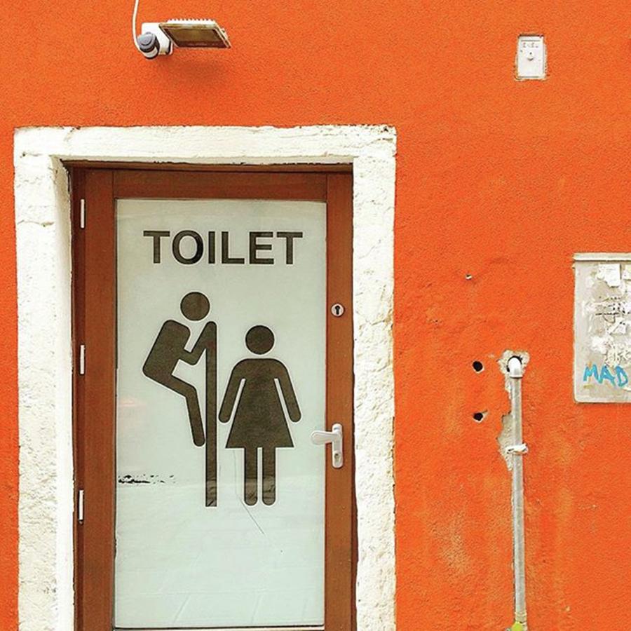Sign Photograph - Toilet in Venice by Anne Hilde Lystad