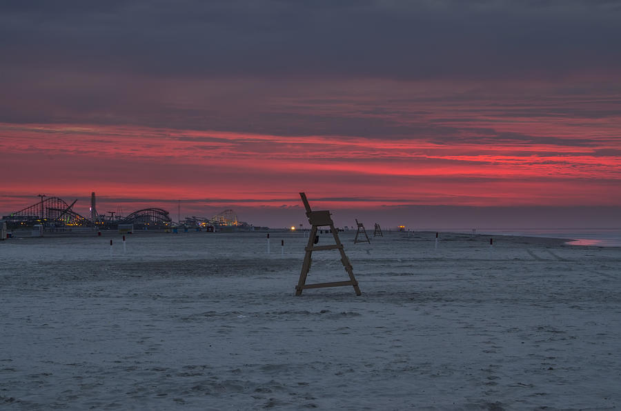  Red Sky in the Morning - Wildwood New Jersey Photograph by Bill Cannon