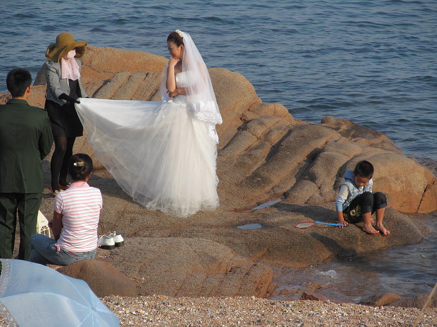  Wedding photo on the beach Photograph by Alfred Ng