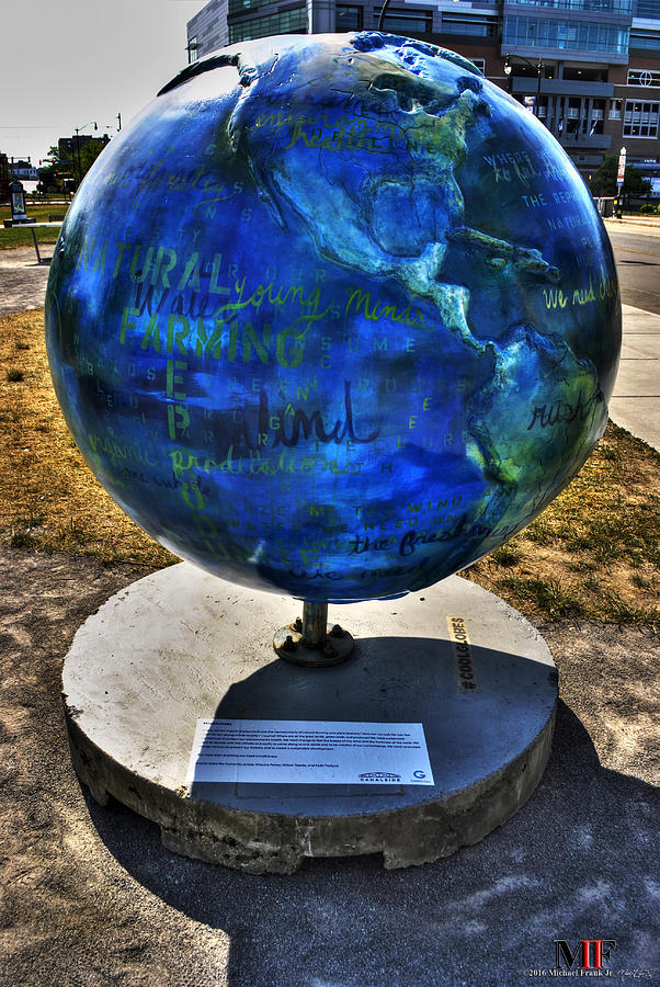 017 GLOBES at CANALSIDE Photograph by Michael Frank Jr