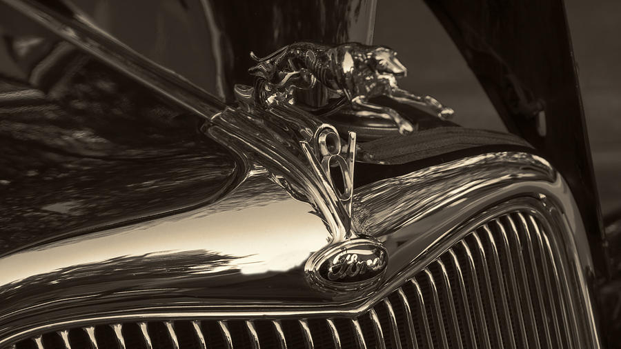 1935 Hood Ornament  21z  Photograph by Cathy Anderson