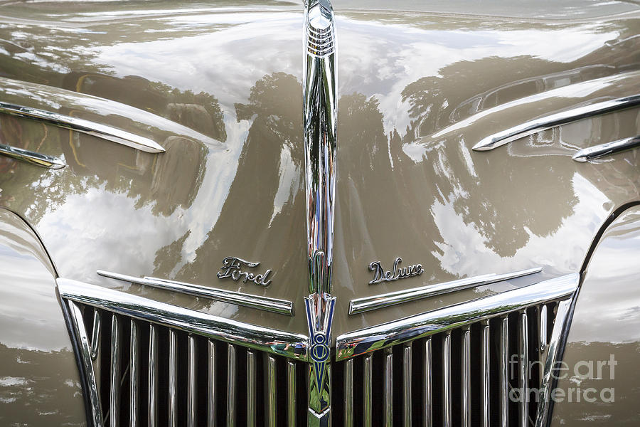 1939 Ford Deluxe Grill Photograph by Dennis Hedberg